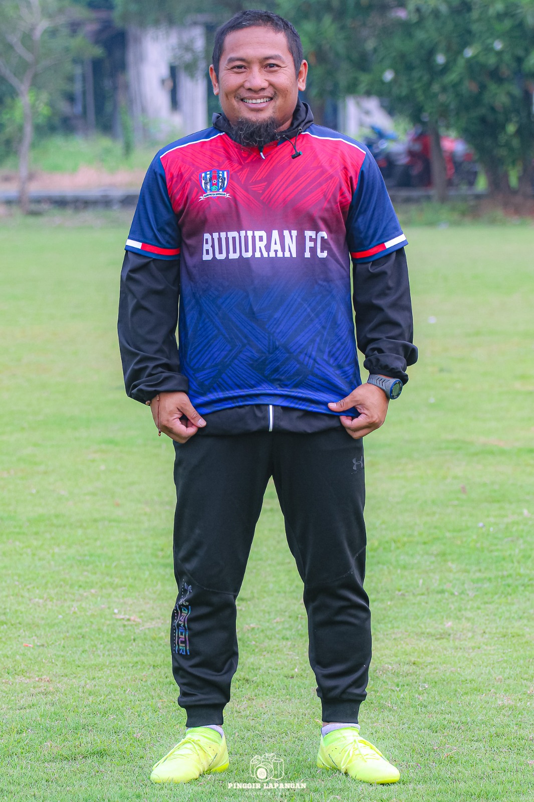 Adi Putra Setiawan, pelatih PSSS U-17.