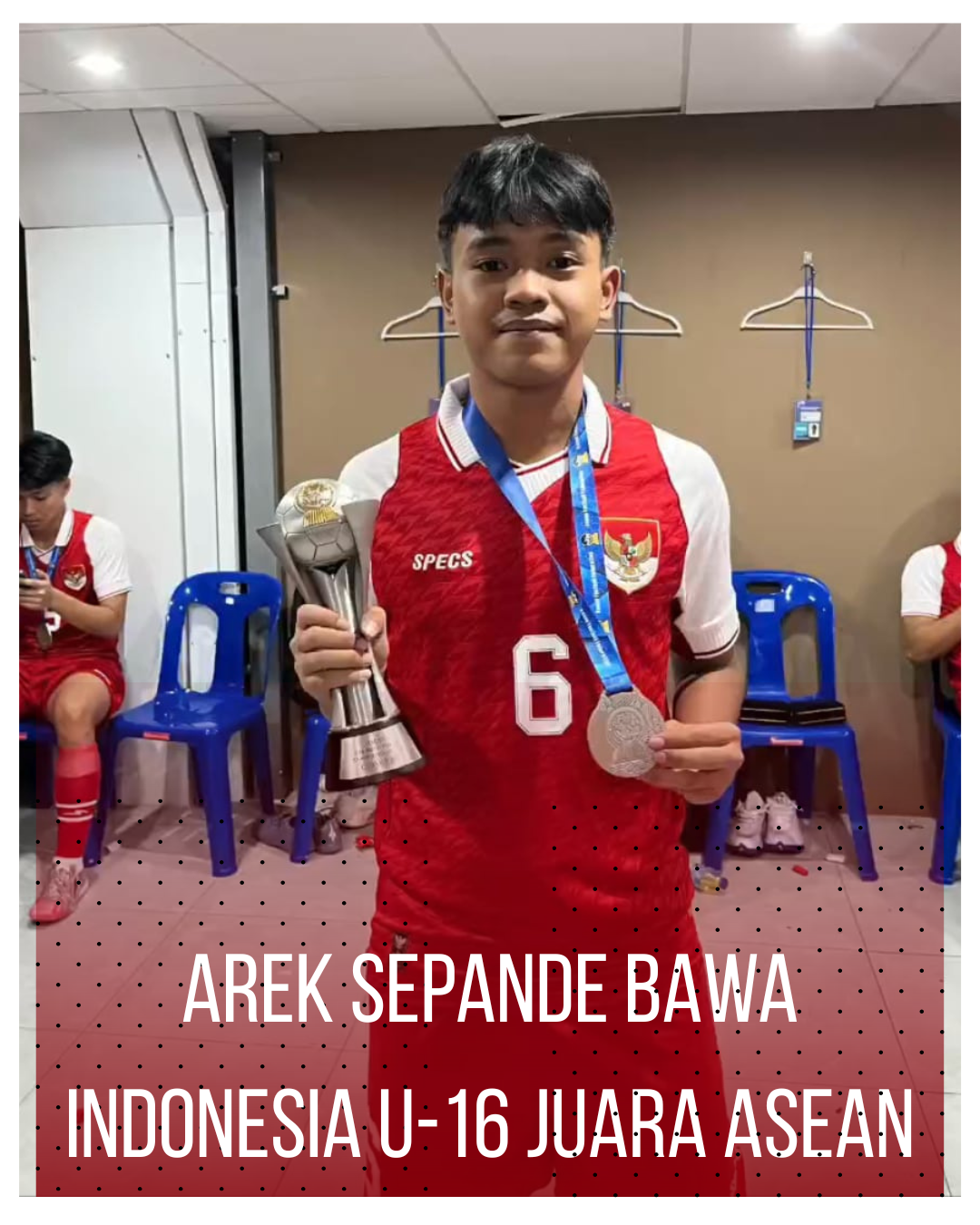 Mukhammad Khisnulloh Altsani dengan medali juara Futsal U16 Asia Tenggara 2025.